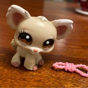 Littlest Pet Shop Cream #1199 Cream Chihuahua Dog with Toy